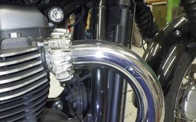 TRIUMPH BONNEVILLE T100 2018