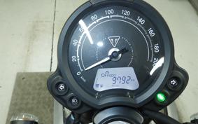 TRIUMPH STREET TWIN 2022