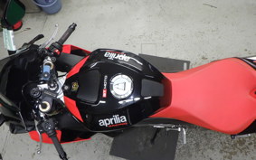 APRILIA RSV4 1100ファクト 2023