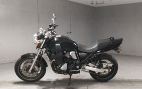 SUZUKI INAZUMA 1200 1998 GV76A
