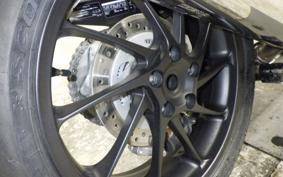 HONDA VFR800X 2015