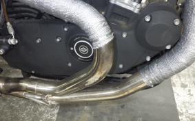 HARLEY XL883R 2006