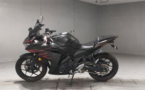 YAMAHA YZF-R25 RG10J