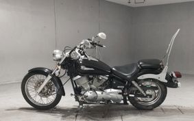 YAMAHA DRAGSTAR 250 VG05J