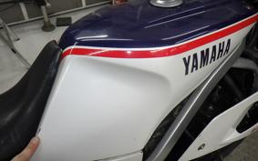 YAMAHA FZ400 R 1984 46X