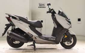 KYMCO XタウンCT125