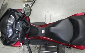 HONDA SILVER WING 400 GT Type 2013 NF03