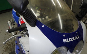 SUZUKI GSX-R400 1989 GK73A