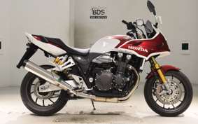 HONDA CB1300SB SUPER BOLDOR SP 2025
