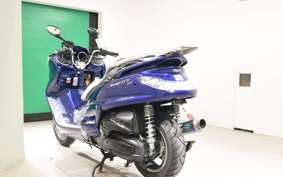 YAMAHA MAJESTY 400 2004