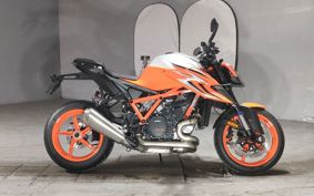 KTM 1290 SUPER  DUKE R V3940