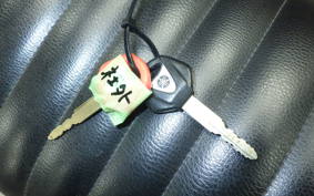 YAMAHA SR400 Gen.3 2003 RH01J