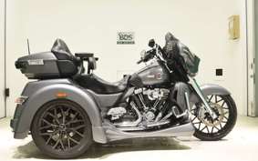 HARLEY FLHTCU TG 1870 2023