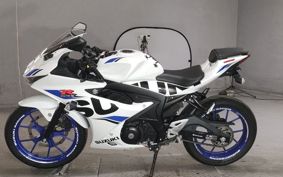 SUZUKI GSX-R125 DL33B