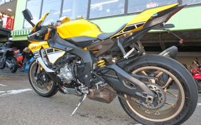 YAMAHA YZF-R1 2016 RN39