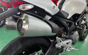 DUCATI  DUCATI  MONSTAR M696 PLUS  2010 ZDMM500AA9B