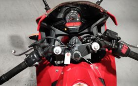 HONDA CBR250R MC41