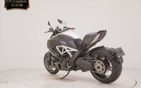 DUCATI DIAVEL AMG 2012