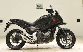 HONDA NC750X LD ABS 2016 RC90