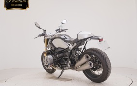 BMW R NINE T 2018