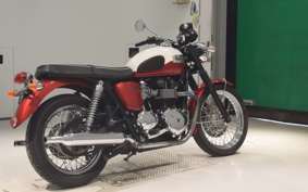 TRIUMPH BONNEVILLE T100 2013