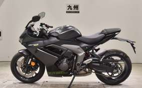 TRIUMPH DAYTONA 660 2025