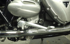 TRIUMPH BONNEVILLE T100 2020