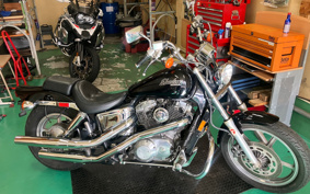 HONDA SHADOW 1100 1988 SC18