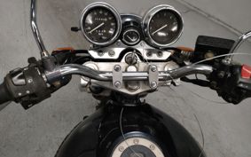 SUZUKI INAZUMA 400 GK7BA