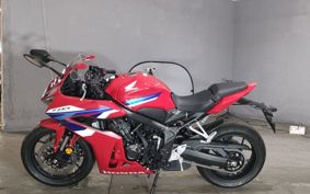 HONDA CBR650R E-Clutch 2025 RH17