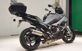 BMW S1000XR 2020