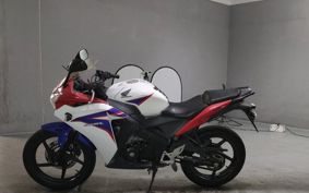 HONDA CBR150R CS150R