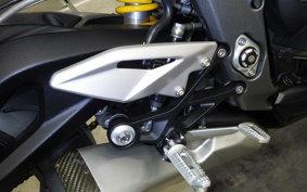 TRIUMPH STREET TRIPLE RS 2021