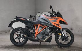 KTM 1290 SUPER  DUKE GT V6940