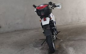 SUZUKI DJEBEL250 SJ44A