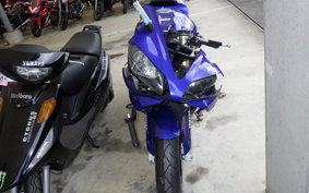 YAMAHA YZF-R1
