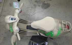 VESPA 946 DRAGON 2014