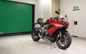TRIUMPH DAYTONA 660 2024