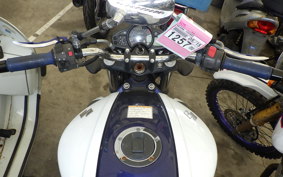 SUZUKI ｸﾞﾗﾃﾞｨｳｽ400 VK58A