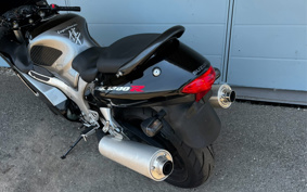 SUZUKI GSX1300R HAYABUSA 2002 GW71A