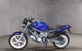 HONDA VTR 250 MC33