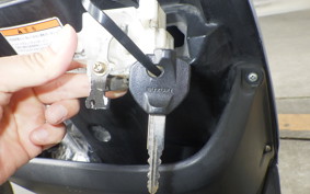SUZUKI ADDRESS V100 CE13A