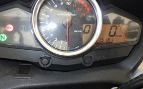 SUZUKI GSR250S