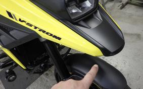 SUZUKI Vｽﾄﾛｰﾑ1050XT 2020