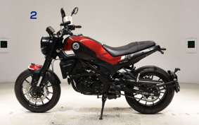 BENELLI レオンチーノ250