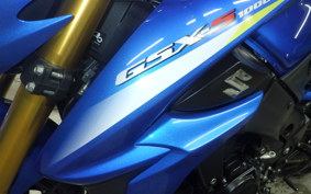 SUZUKI GSX-S1000 2015