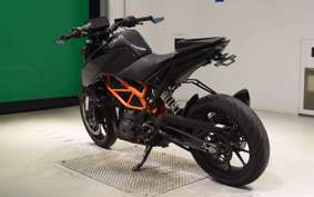 KTM 390 DUKE 2025