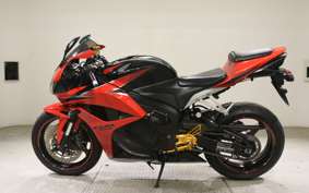 HONDA CBR600RR GEN 3 2009 PC40