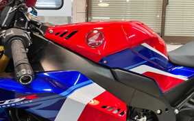 HONDA CBR1000RR-R FB SP 2023 SC82