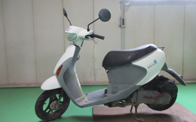 SUZUKI LETS4 CA41A